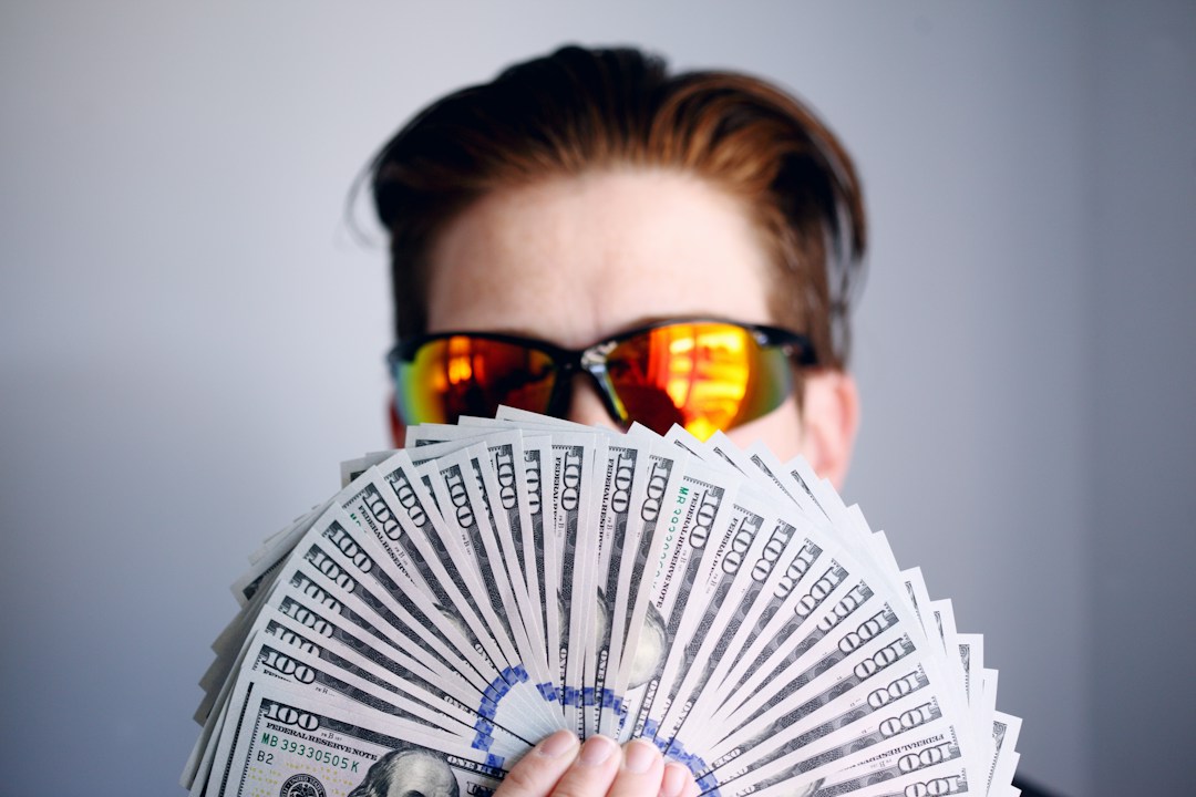 3 Ways You Can Cash In on Your Life Insurance Policy 8 img